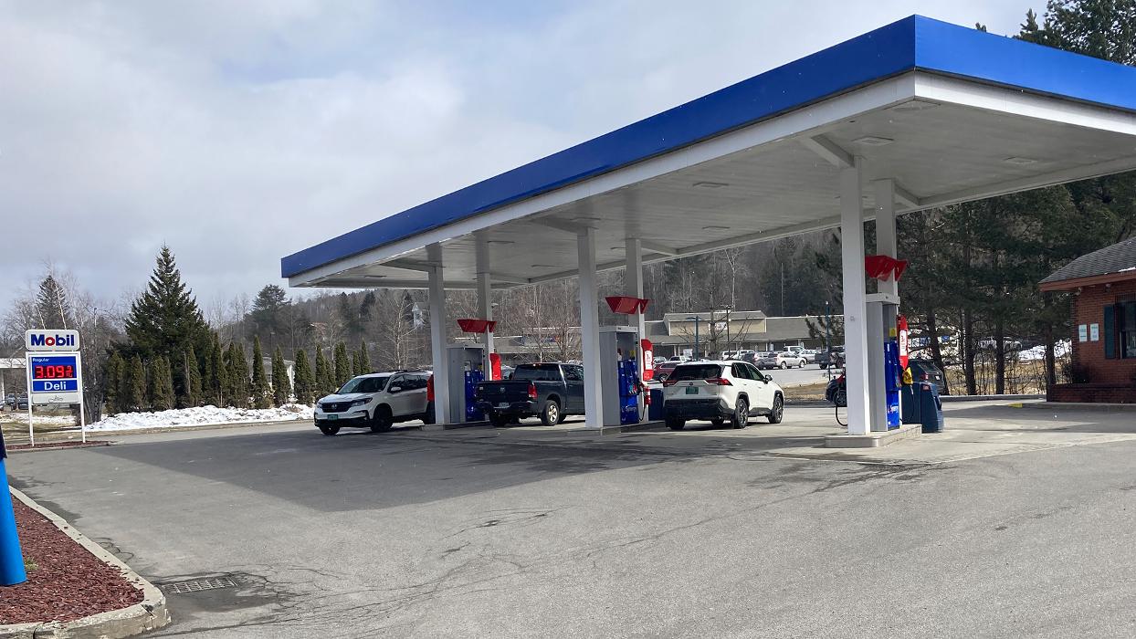 Jolley by Stewart's Shops - Wilmington, VT