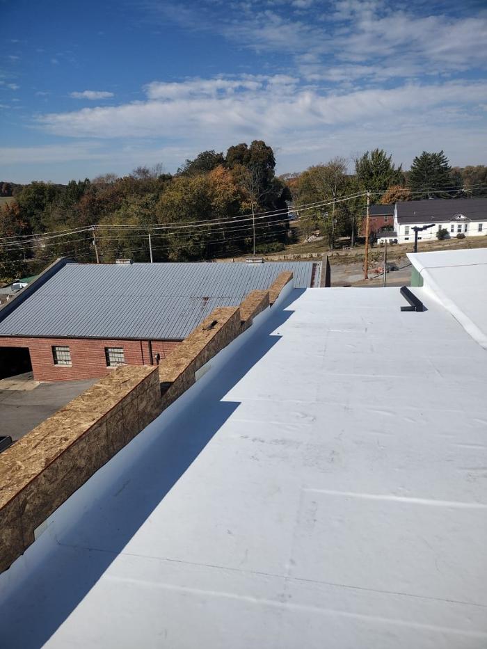 7H Roofing and Construction Image