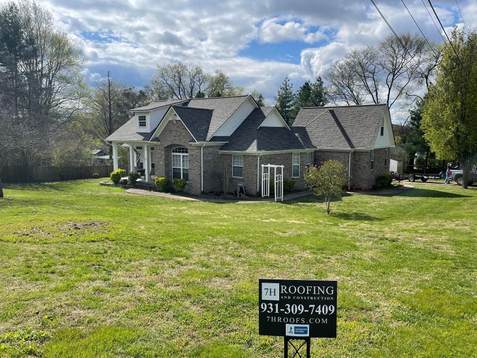 7H Roofing and Construction Image