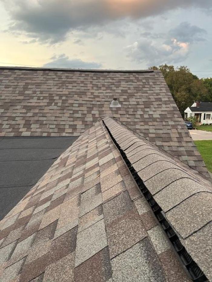 7H Roofing and Construction Image