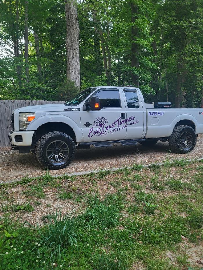 East Coast Trimmers Tree Service LLC Image