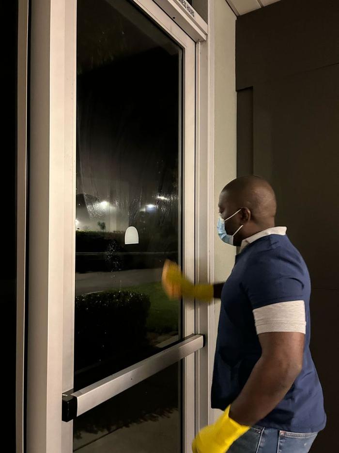 Rosich Cleaning Commercial LLC Image