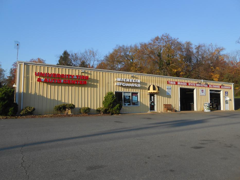 University Tire and Auto Centers - Forest Lakes Logo