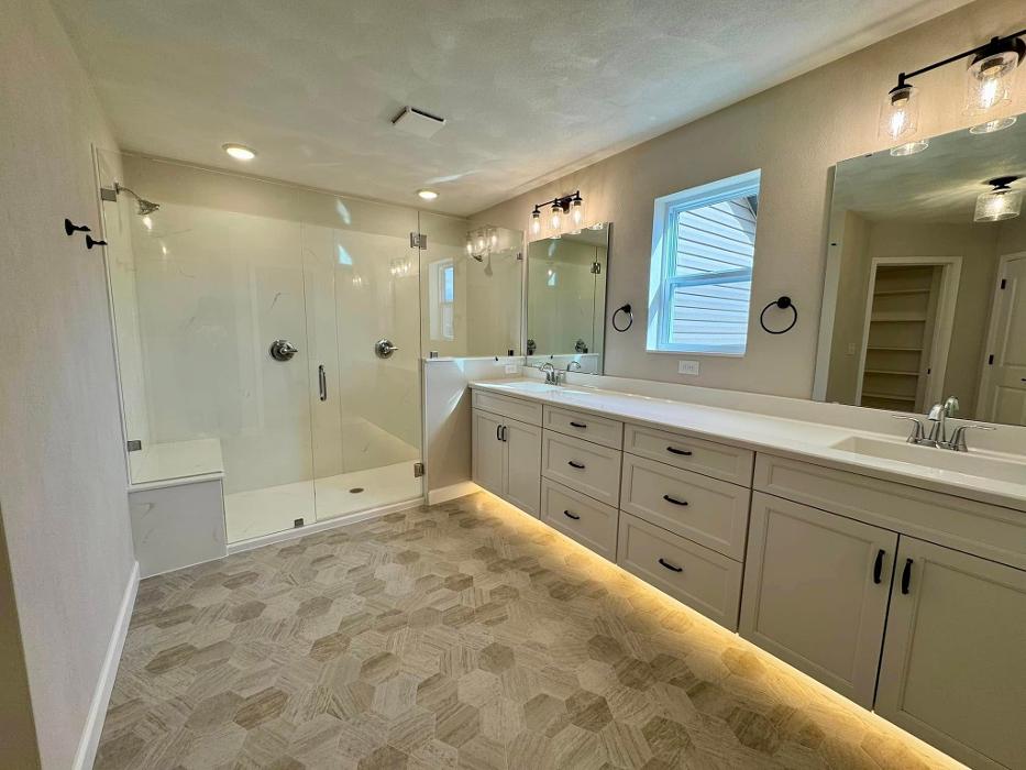 Custom Floors & More Inc. - Belleville, IL