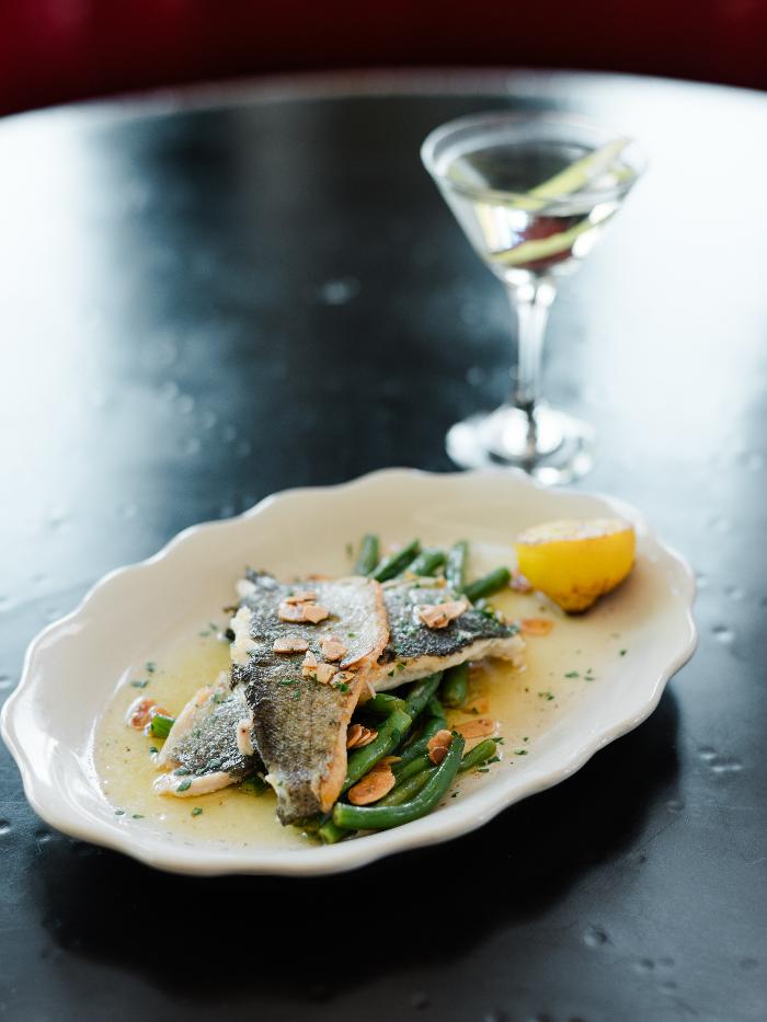 Walloon's Restaurant Logo