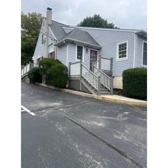 Dental Arts on the Square Image