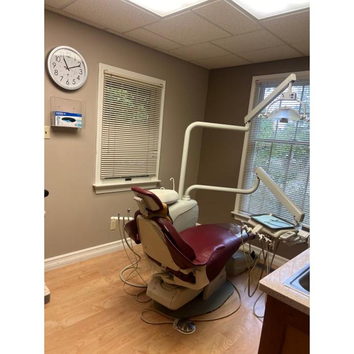 Dental Arts on the Square Image