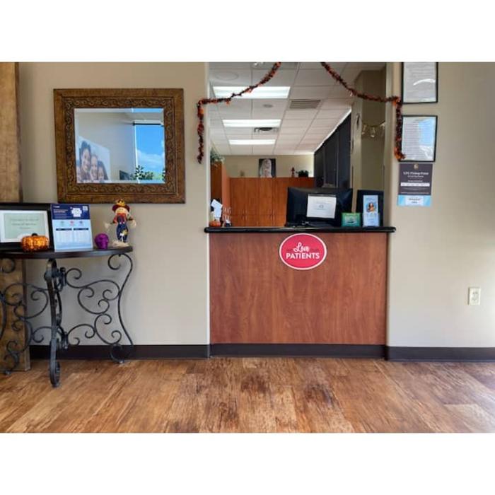 Imperial Oaks Dental & Orthodontics Image