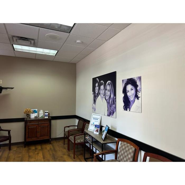 Park Lakes Dental Care &amp; Orthodontics Logo