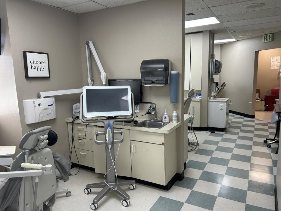 Perfect Teeth Dental - Arapahoe Image