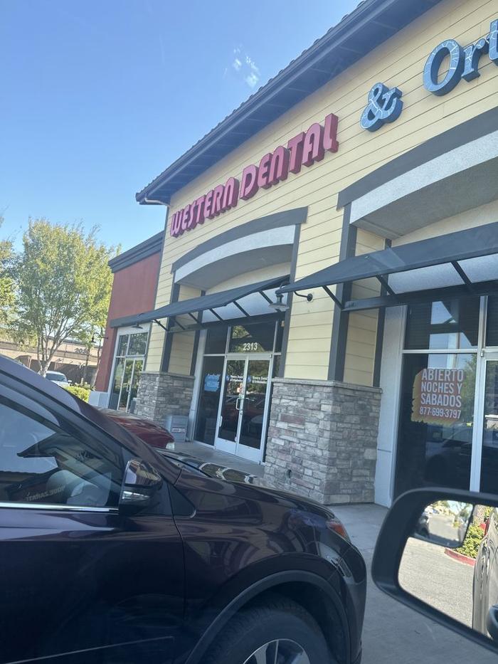 Western Dental &amp; Orthodontics Logo