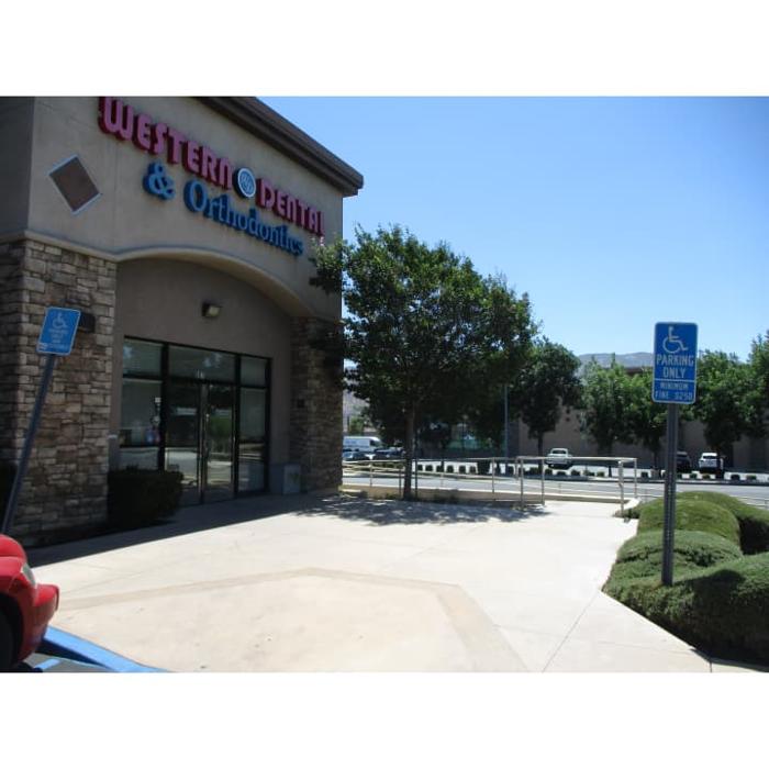 Western Dental &amp; Orthodontics Logo