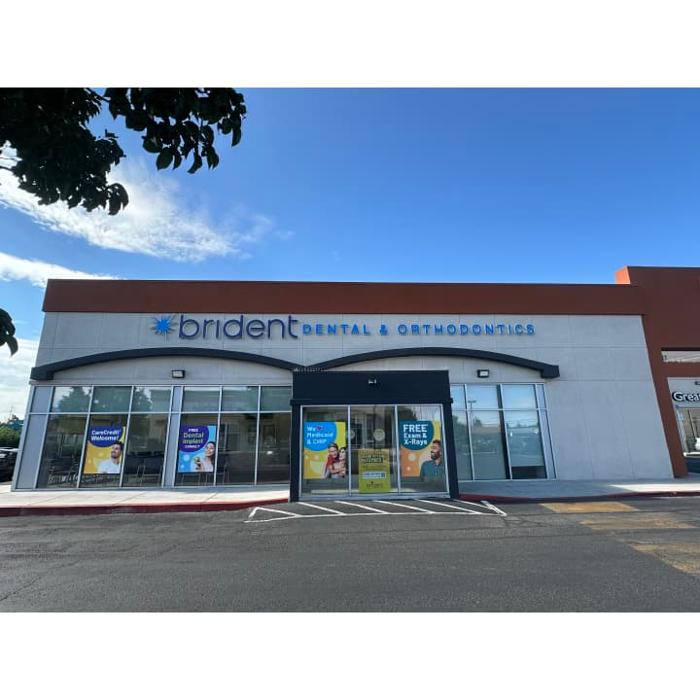 Brident Dental &amp; Orthodontics Logo