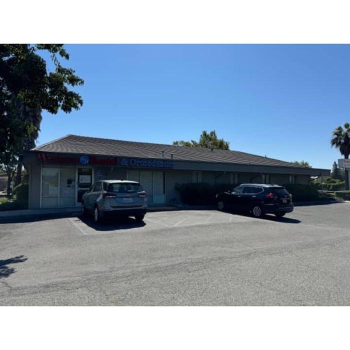 Western Dental &amp; Orthodontics Logo