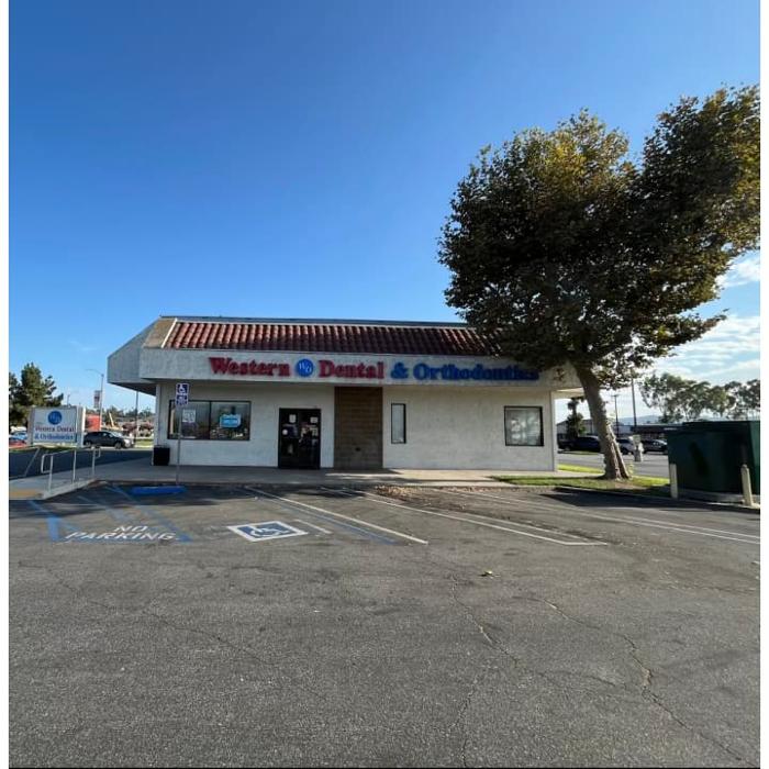 Western Dental &amp; Orthodontics Logo