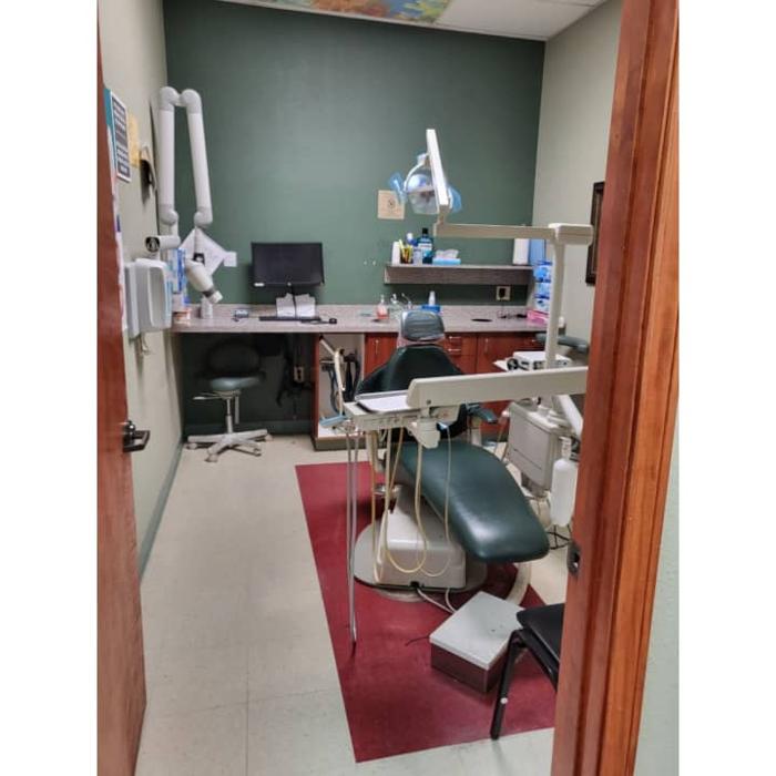 Brident Dental &amp; Orthodontics Logo