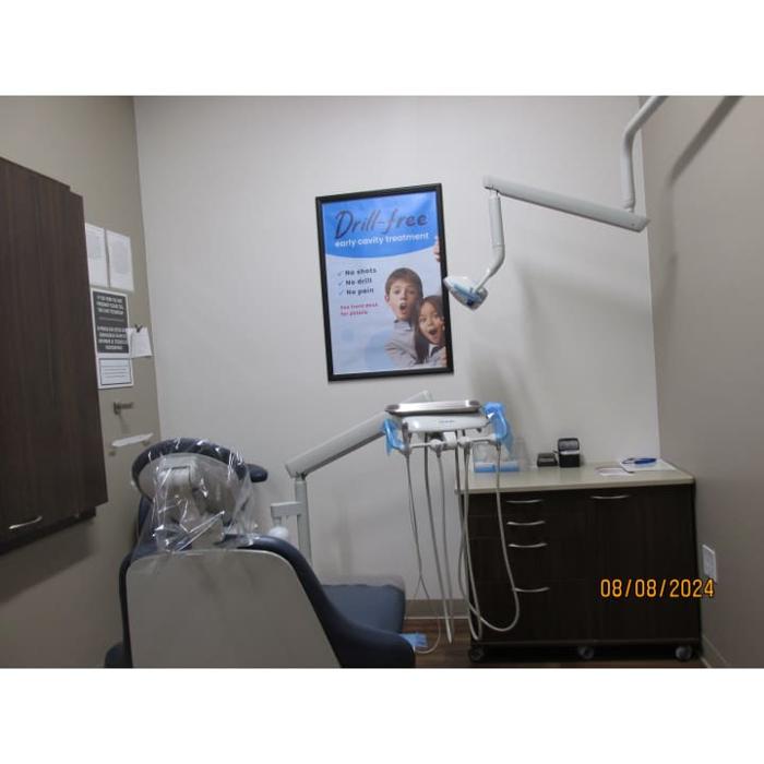 Western Dental &amp; Orthodontics Logo