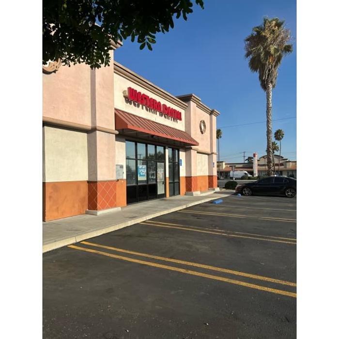 Western Dental &amp; Orthodontics Logo