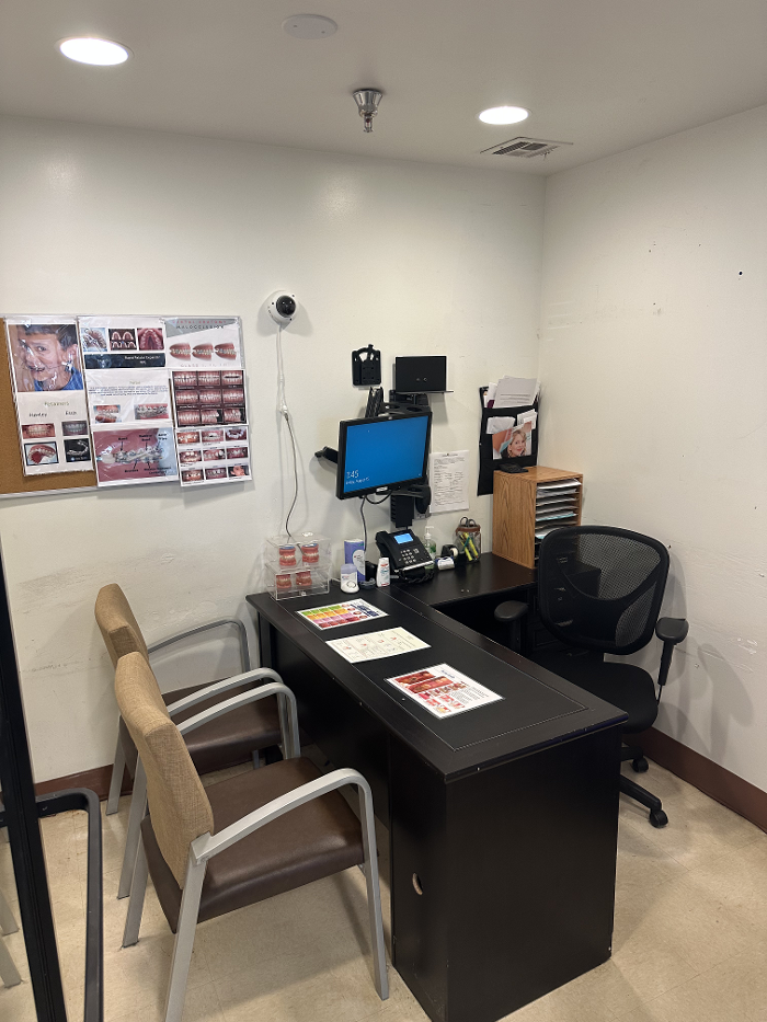 Western Dental &amp; Orthodontics Logo