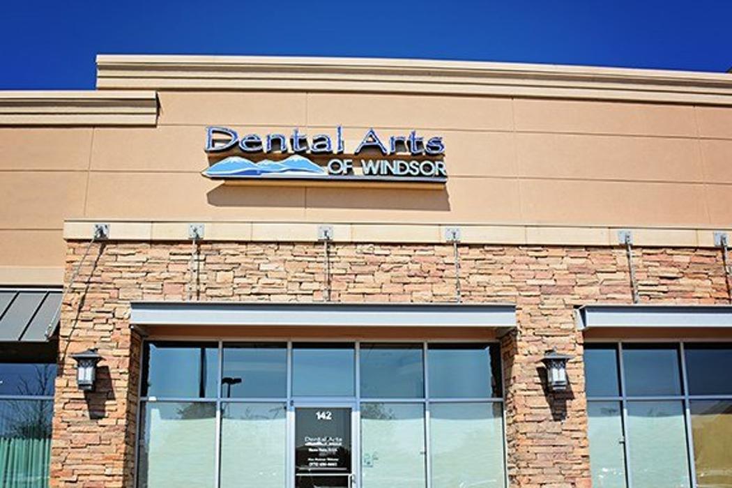 Dental Arts Of Windsor Logo