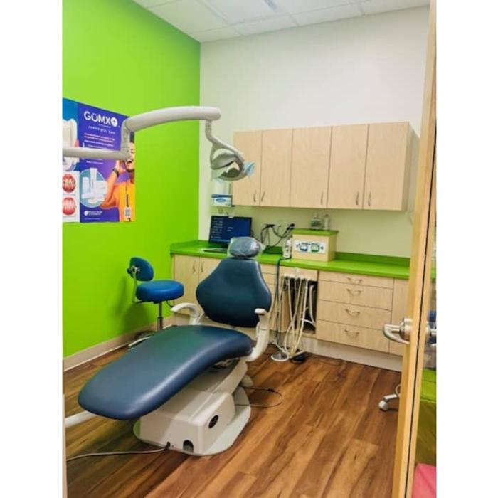 Western Dental &amp; Orthodontics Logo