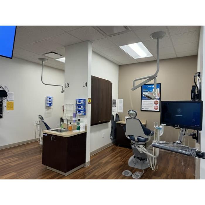 Western Dental &amp; Orthodontics Logo