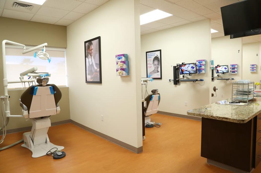 Brident Dental & Orthodontics Image