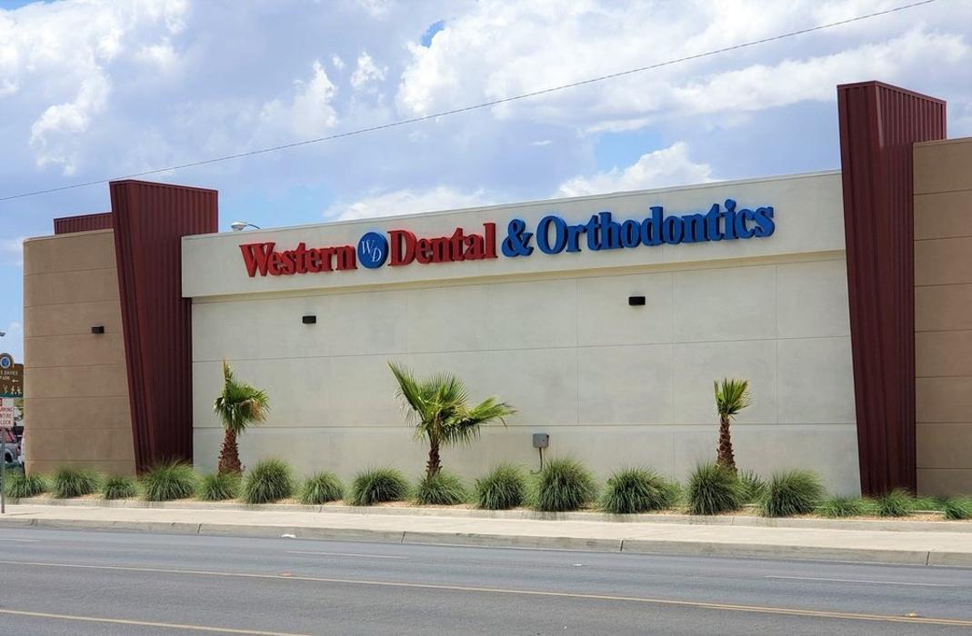 Western Dental &amp; Orthodontics Logo
