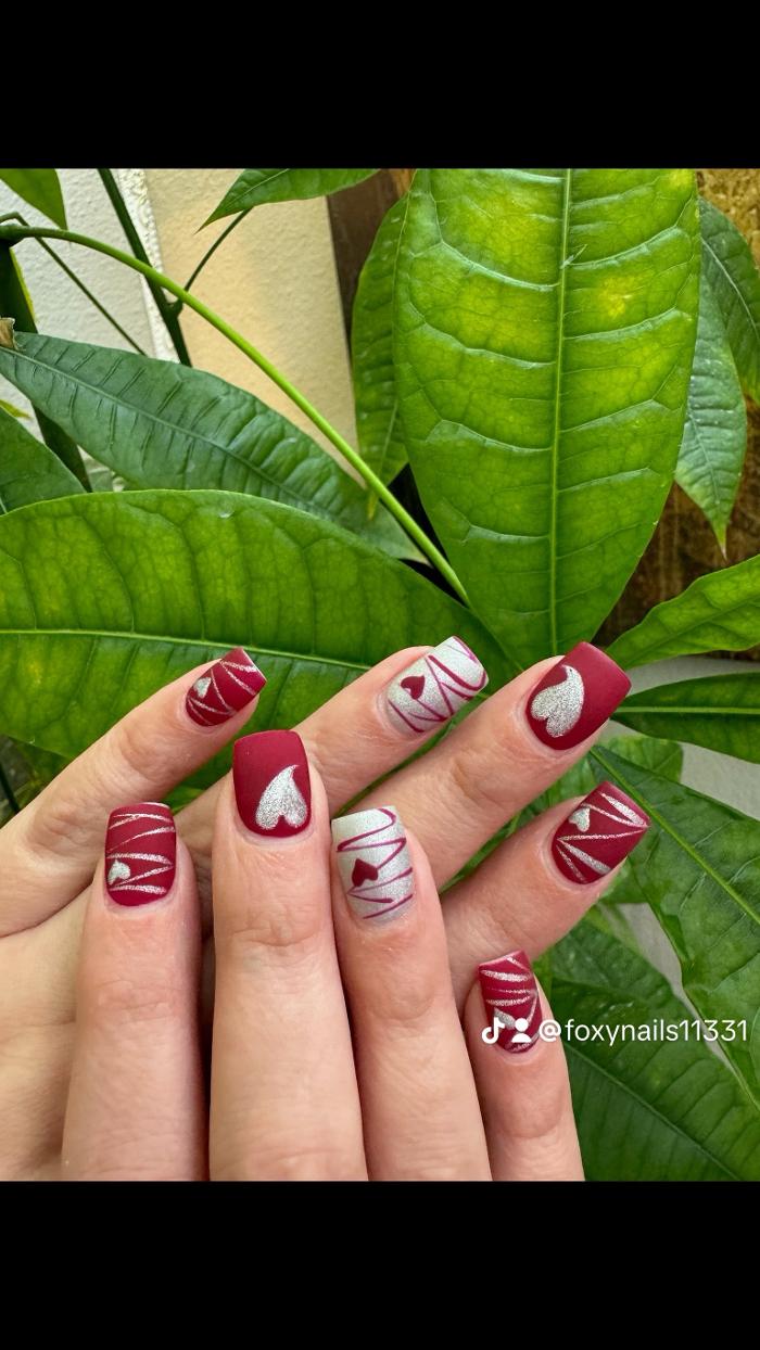 Foxy Nails Image
