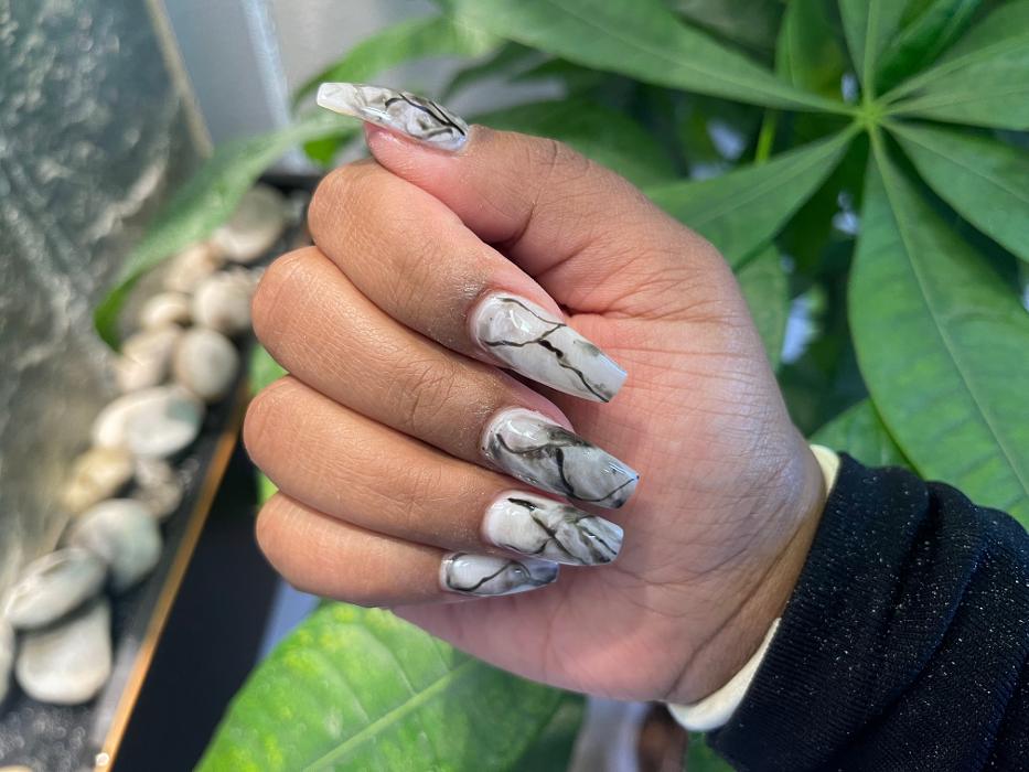 Foxy Nails Image