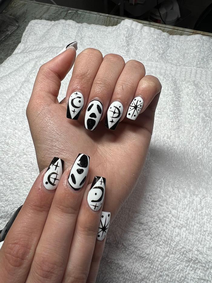 Foxy Nails Image
