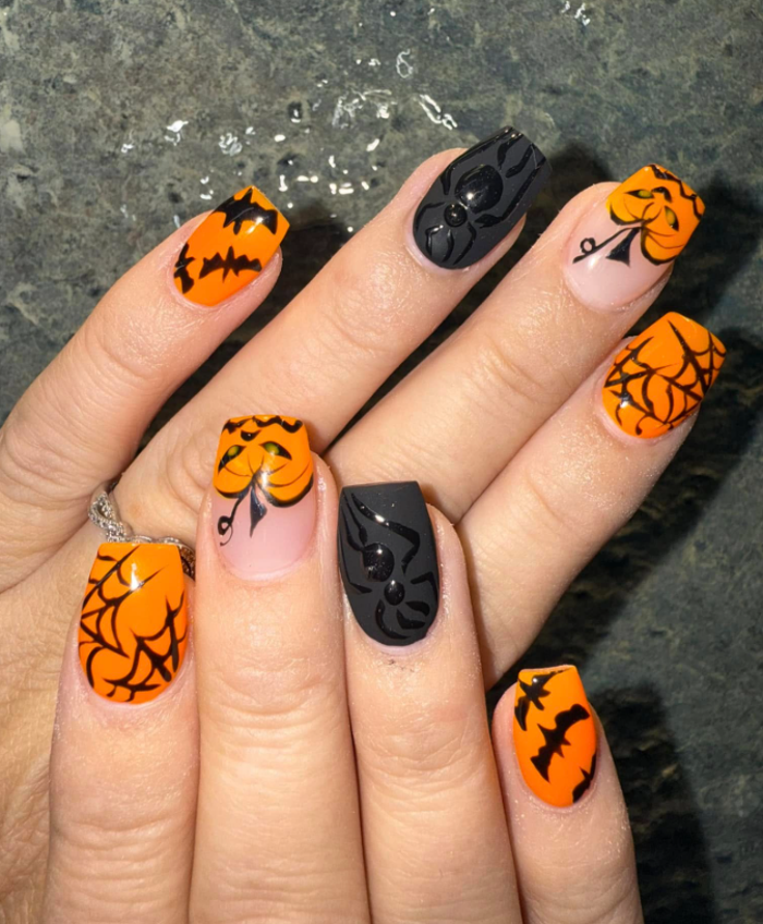 Foxy Nails Image