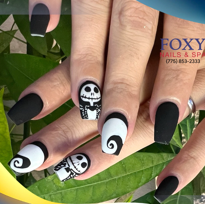 Foxy Nails Image