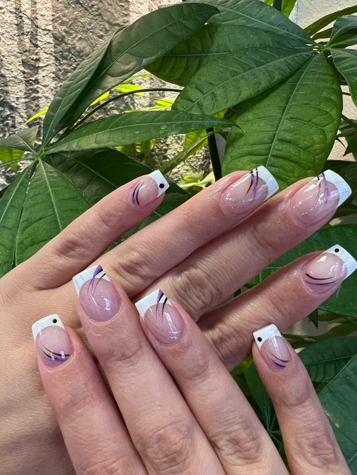 Foxy Nails Image