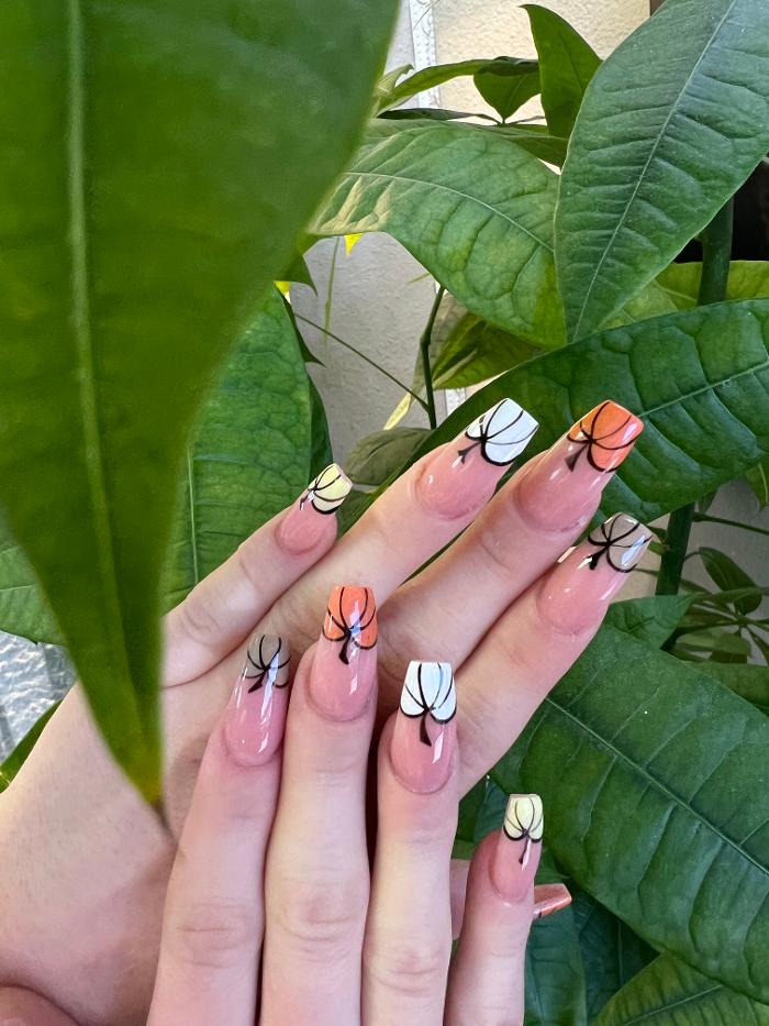Foxy Nails Image