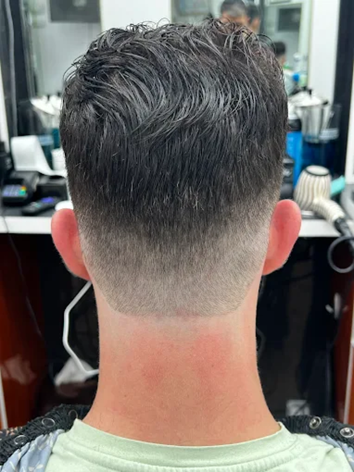 Efraim's Barber Shop Image