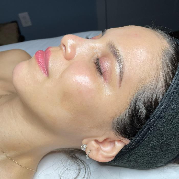 Lovesome Beauty Lounge Image