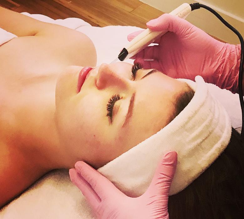 Lovesome Beauty Lounge - Midlothian, VA