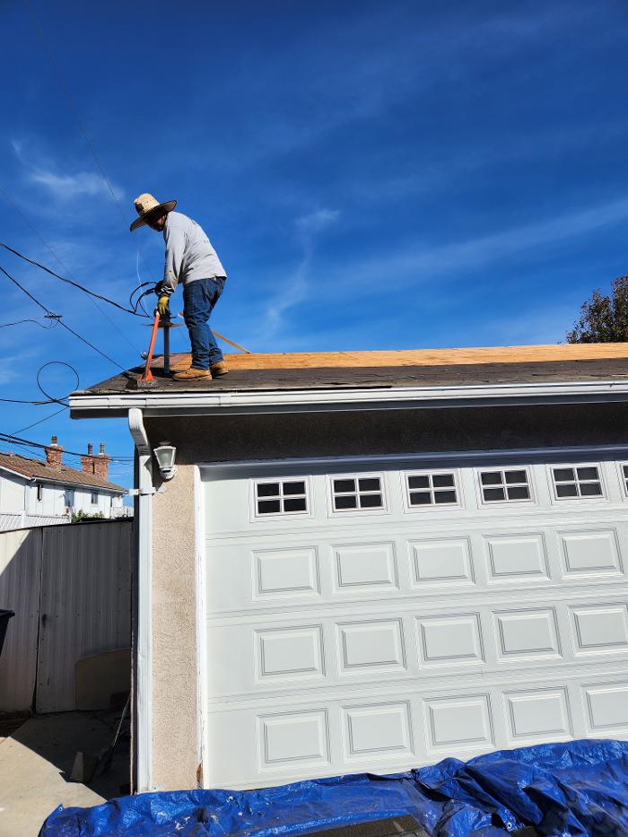 EC Renewables Inc Image