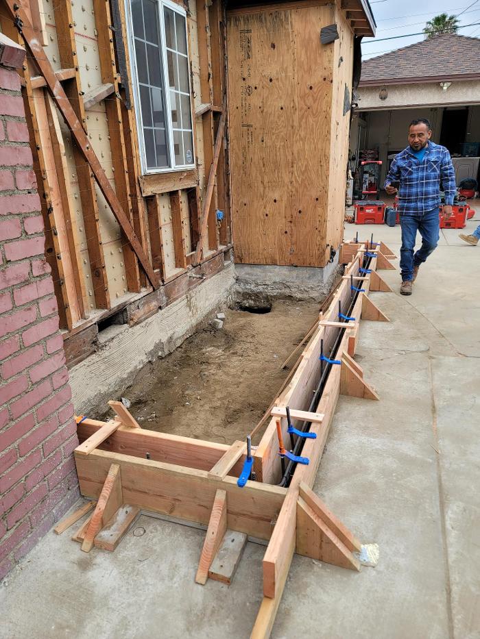 EC Renewables Inc Image