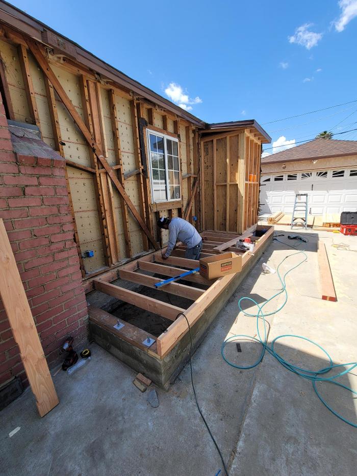 EC Renewables Inc Image