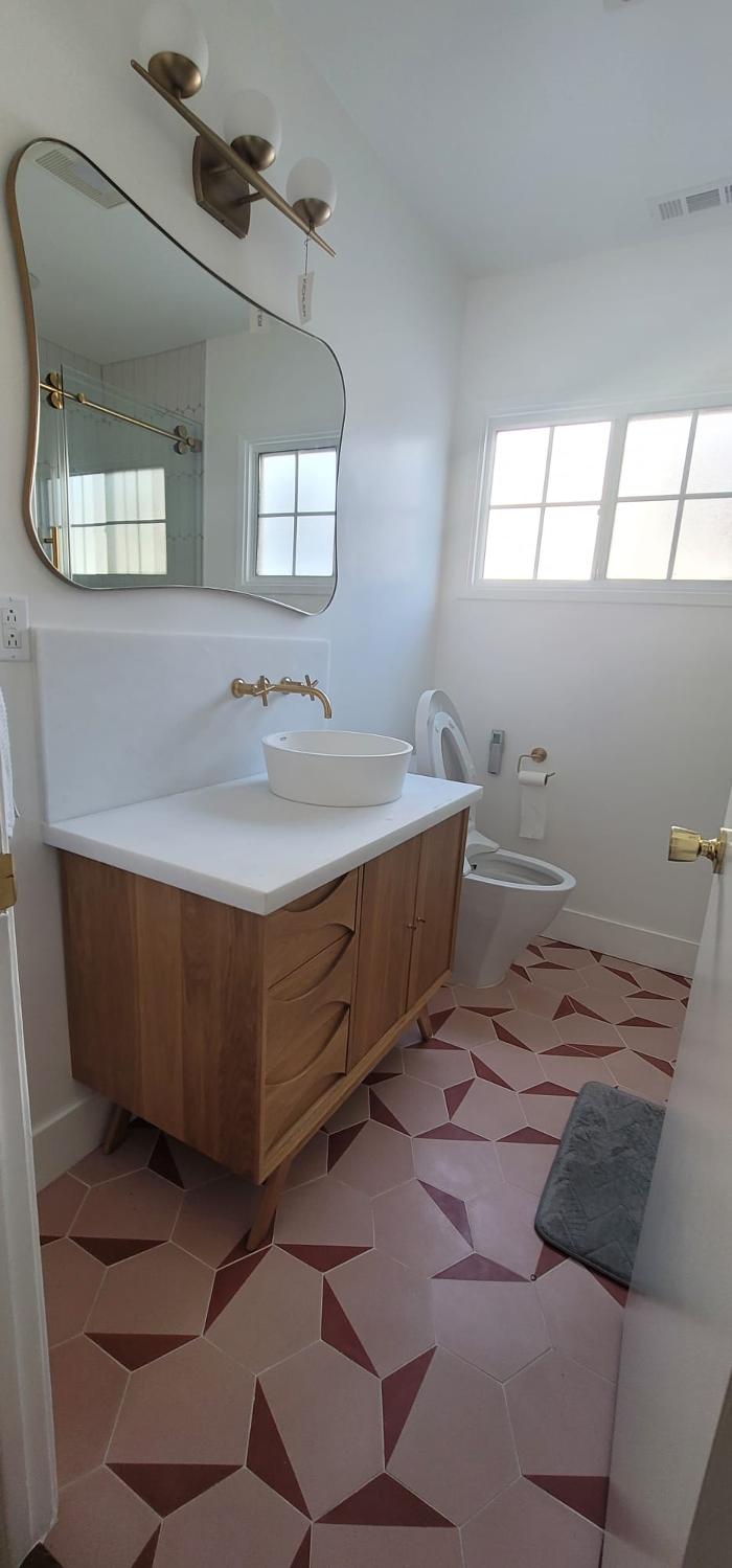 EC Renewables Inc Image