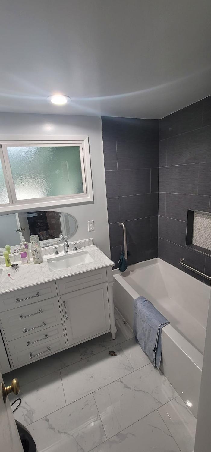 EC Renewables Inc Image