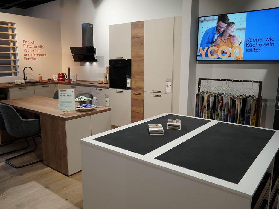 YCON Köln Arcaden, Kalker Hauptstraße in Köln