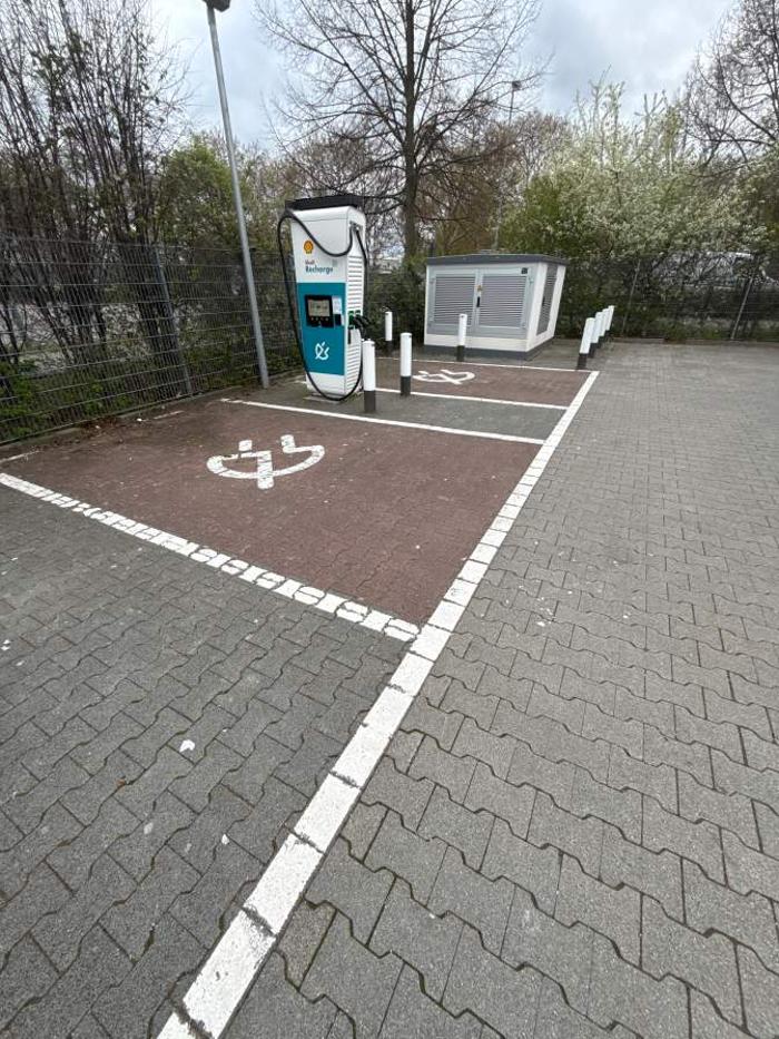 Shell Recharge Charging Station, Benderstraße in Frankenthal