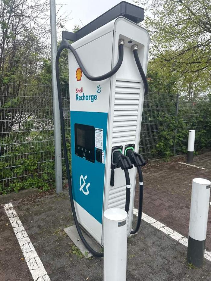 Shell Recharge Charging Station, Benderstraße in Frankenthal