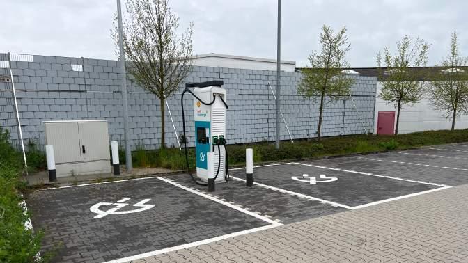Shell Recharge Charging Station, Siemensstraße in Reilingen