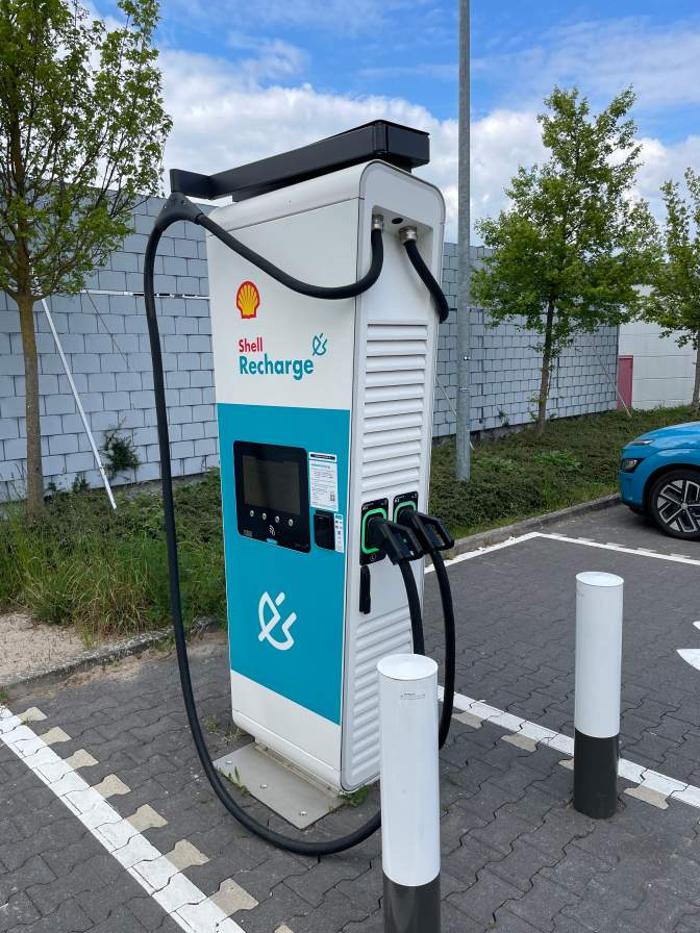 Shell Recharge Charging Station, Siemensstraße in Reilingen