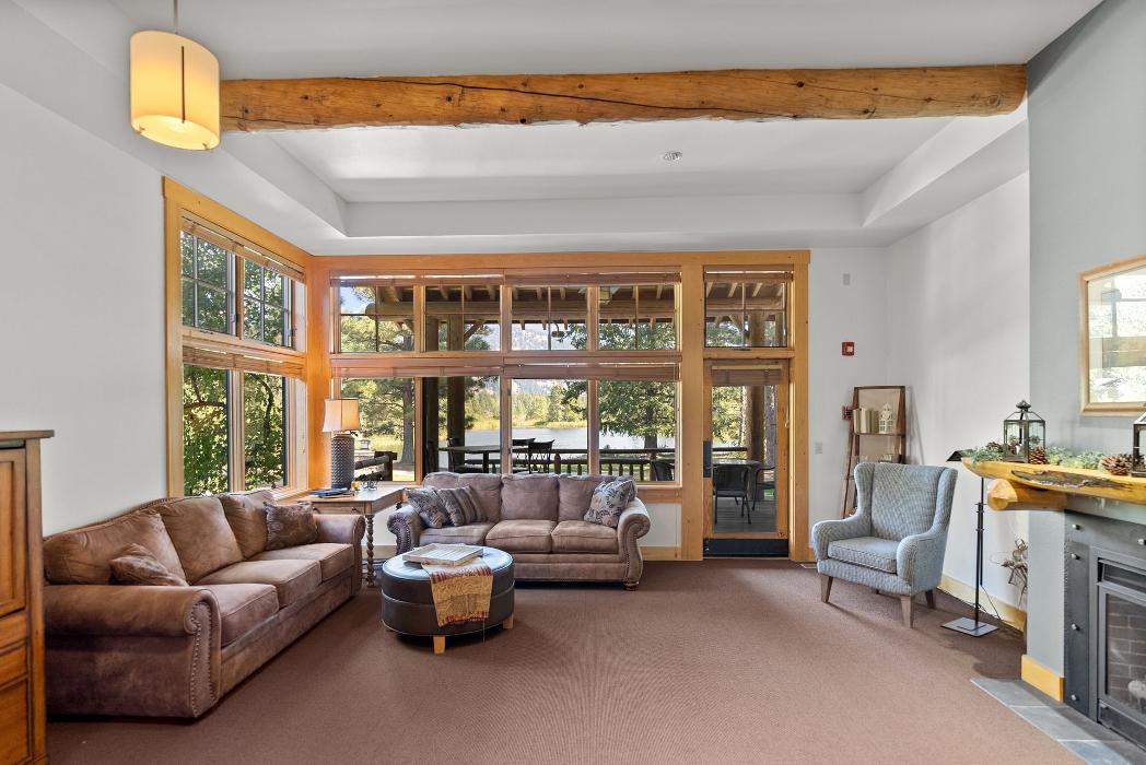 Freestone Inn & Cabins Image