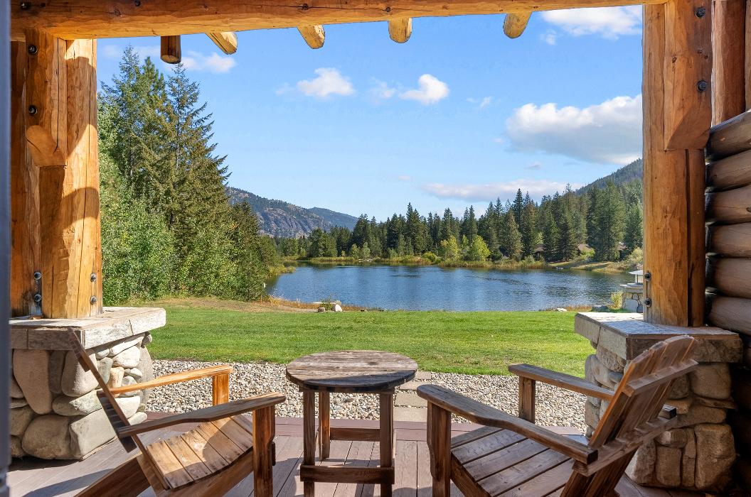 Freestone Inn & Cabins Image